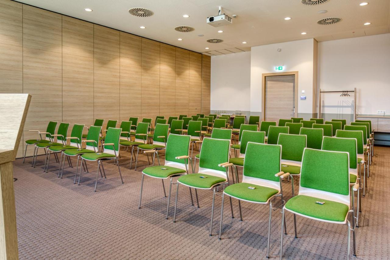 Intercityhotel Berlin Airport Ber Terminal 1 & 2 Шёнефельд Экстерьер фото The conference hall