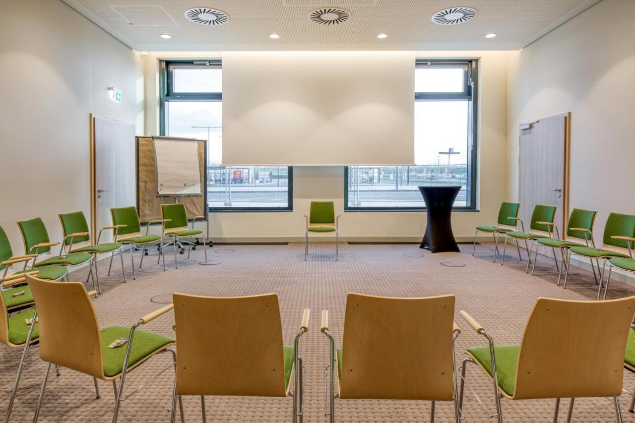 Intercityhotel Berlin Airport Ber Terminal 1 & 2 Шёнефельд Экстерьер фото Meeting room