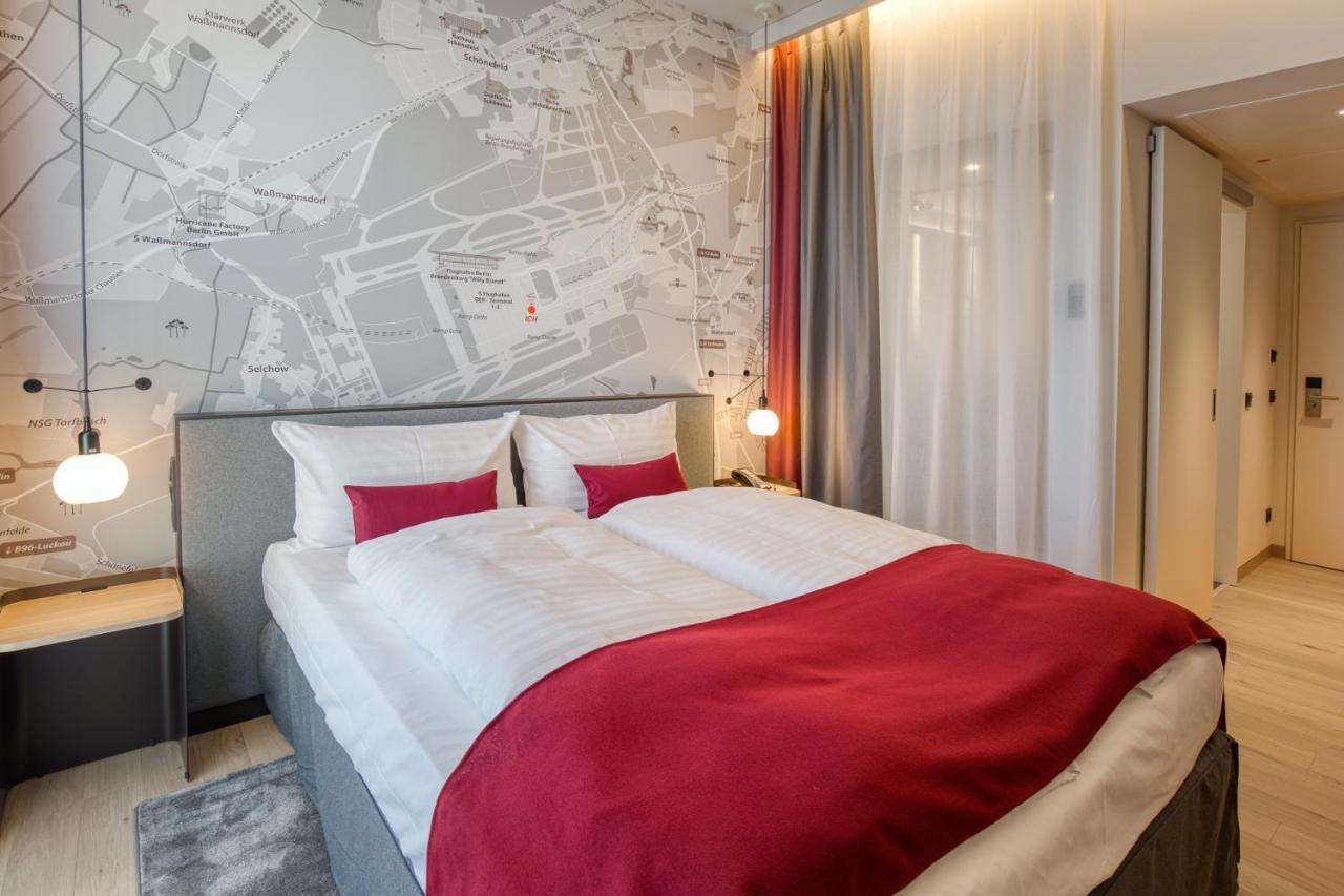 Intercityhotel Berlin Airport Ber Terminal 1 & 2 Шёнефельд Экстерьер фото Room in the hotel
